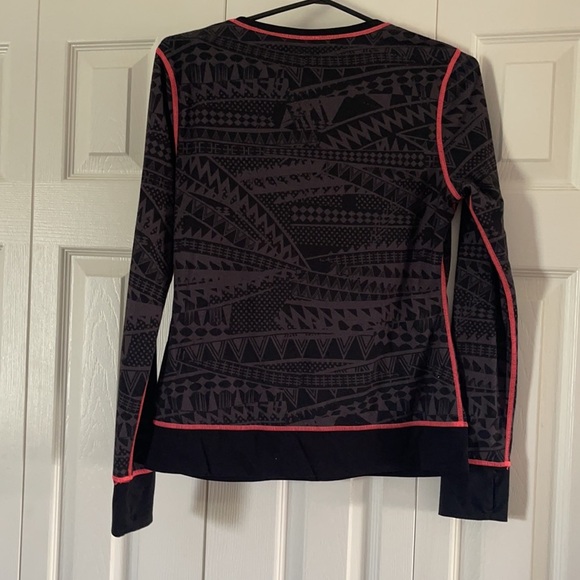 Fila long sleeve shirt🥰🥰 - Picture 3 of 3